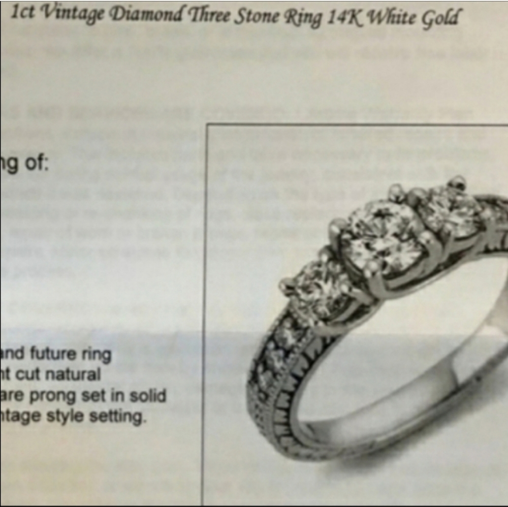 Stunning 14k gold 1 carat natural diamond ring